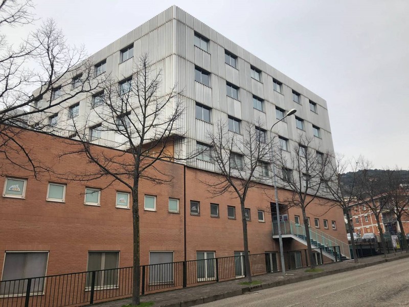 Ufficio in Affitto a Corciano, zona Ellera Umbra, 450€, 60 m²