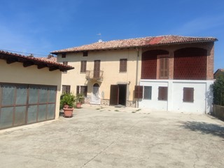 Casa Indipendente in Vendita a Alfiano Natta, zona sanico, 165'000€, 296 m²