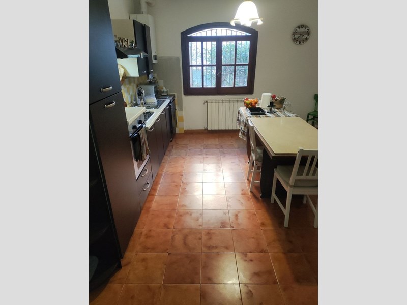 Quadrilocale in Vendita a Varazze, zona Castagnabuona, 220'000€, 75 m²