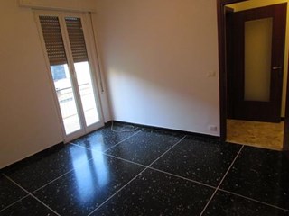 Trilocale in Vendita a Varazze, zona Parasio, 160'000€, 60 m²