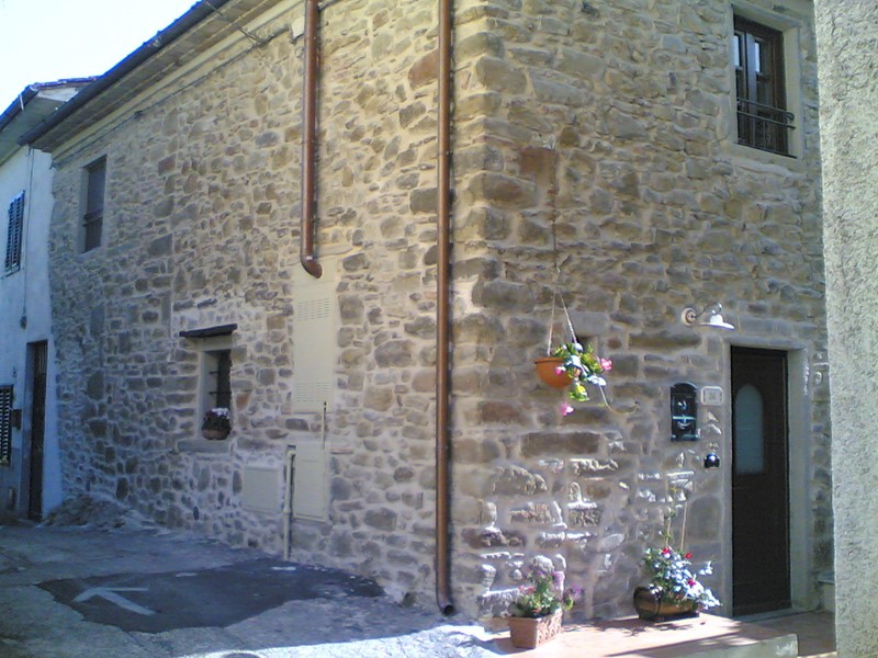 Casa Indipendente in Vendita a Montale, 195'000€, 70 m²