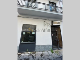 Capannone in Affitto a Napoli, zona Pendino, 600€, 36 m²