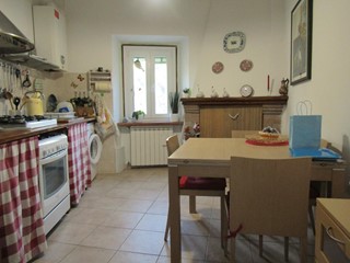 Bilocale in Vendita a Carrara, zona Bedizzano, 58'000€, 40 m², arredato
